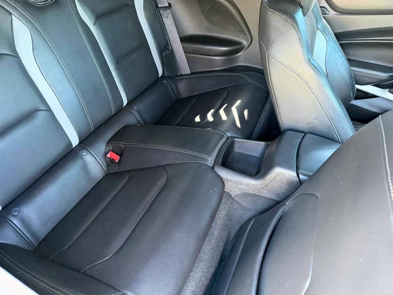 Chevrolet Camaro 2dr Cpe 1SS 2017