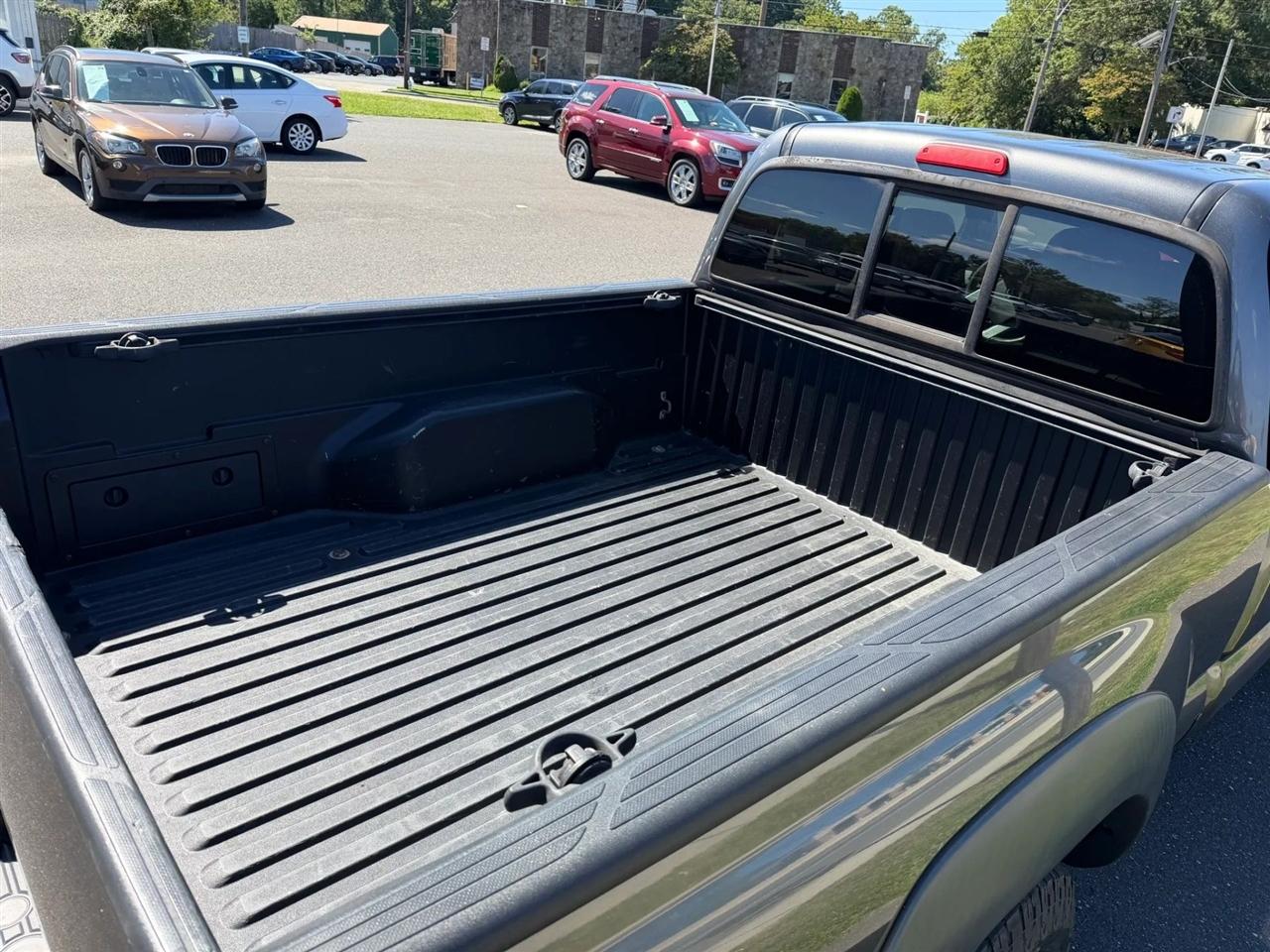 Toyota Tacoma 4WD Access Cab I4 MT (Natl) 2014