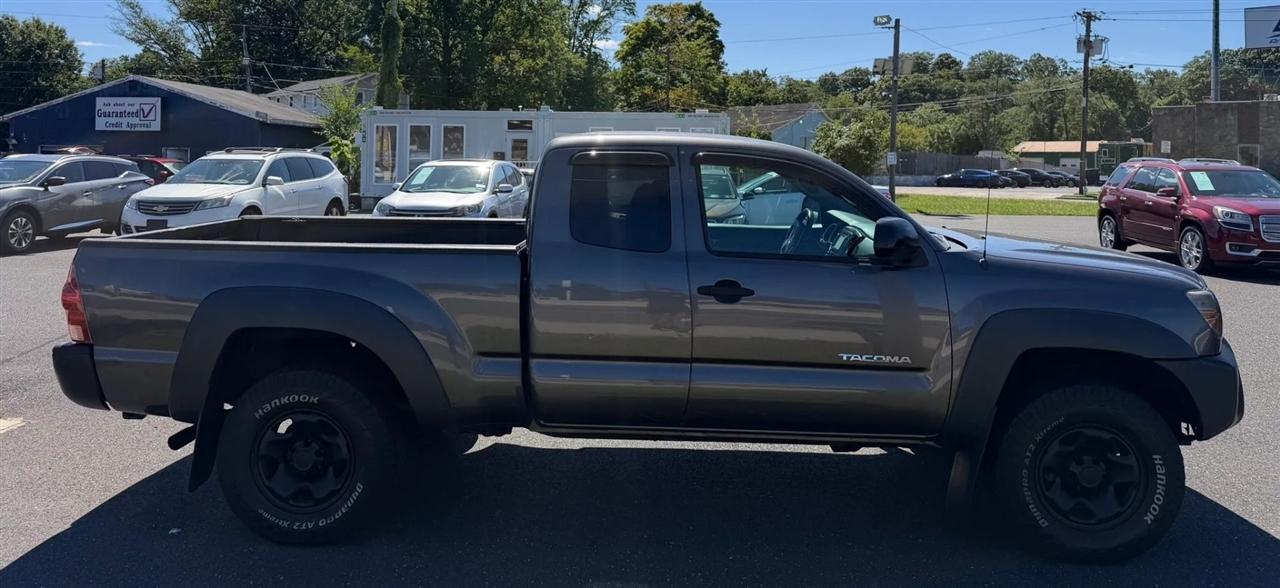 Toyota Tacoma 4WD Access Cab I4 MT (Natl) 2014