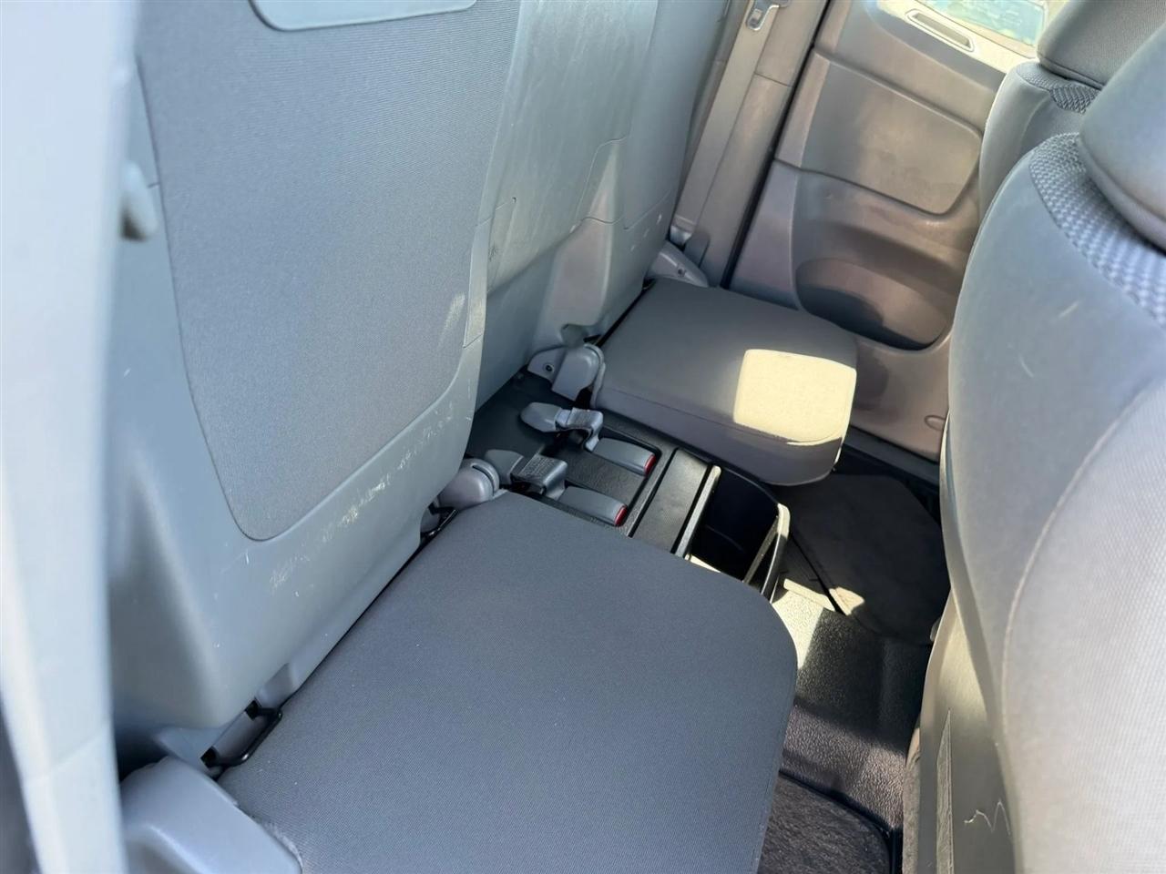 Toyota Tacoma 4WD Access Cab I4 MT (Natl) 2014