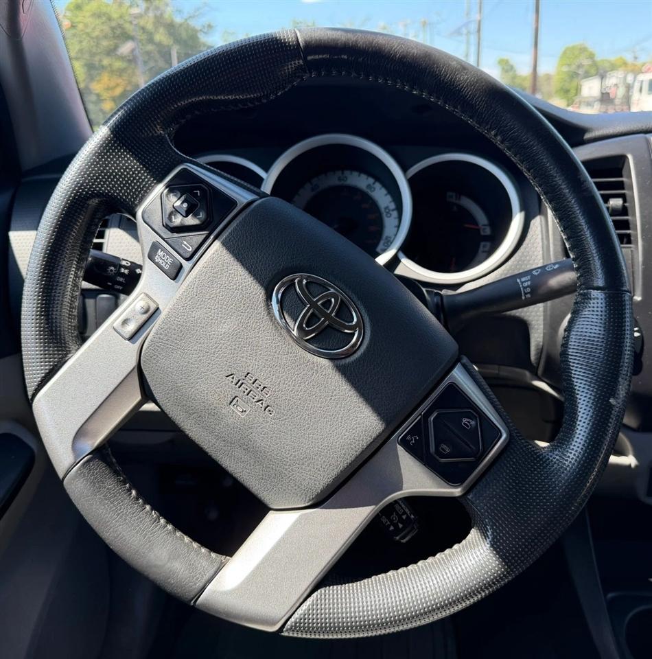 Toyota Tacoma 4WD Access Cab I4 MT (Natl) 2014