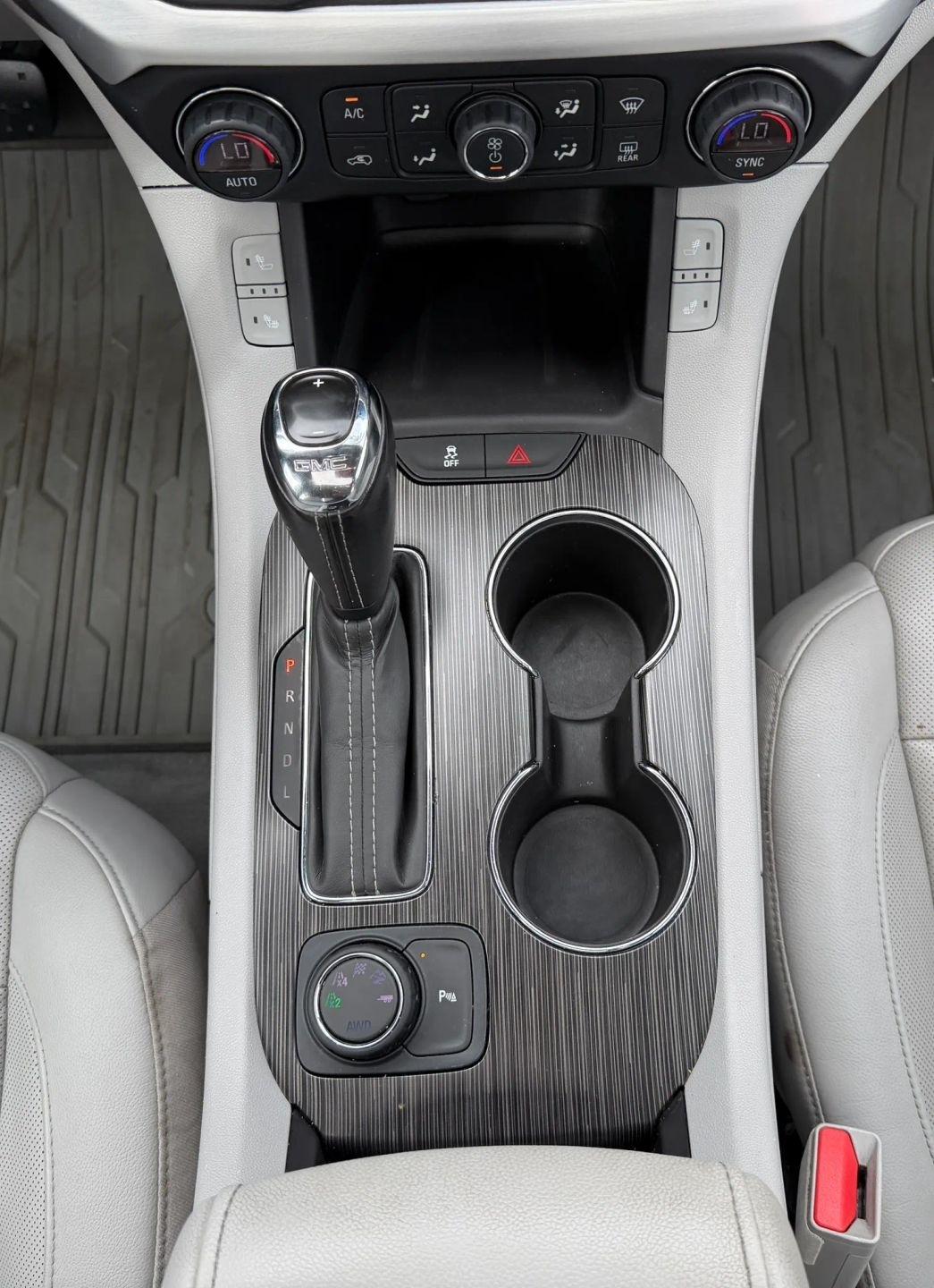 GMC Acadia AWD 4dr SLT w/SLT-1 2019