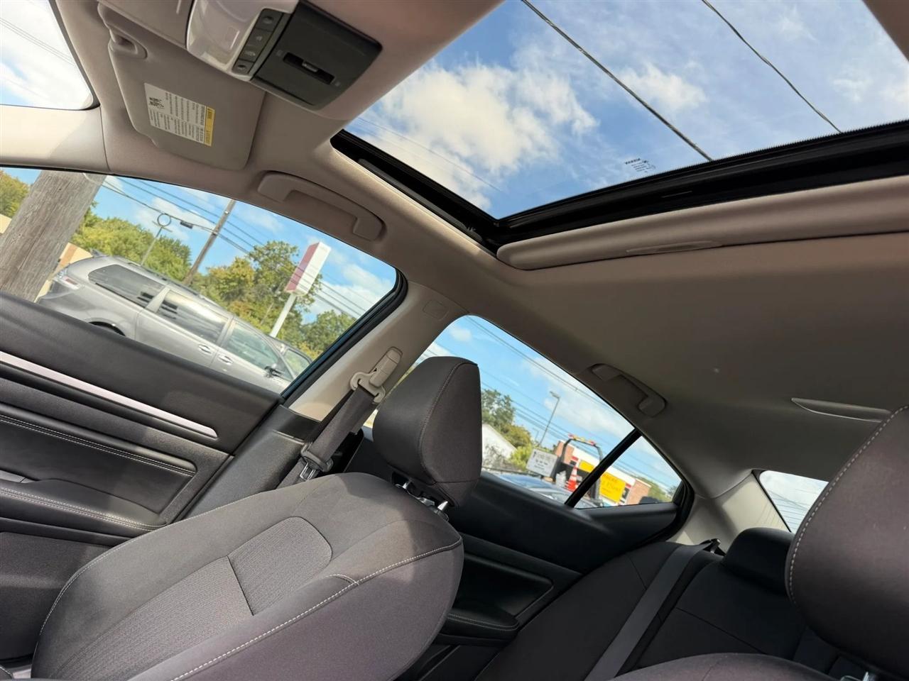 Nissan Altima 2.5 SV AWD Sedan 2019