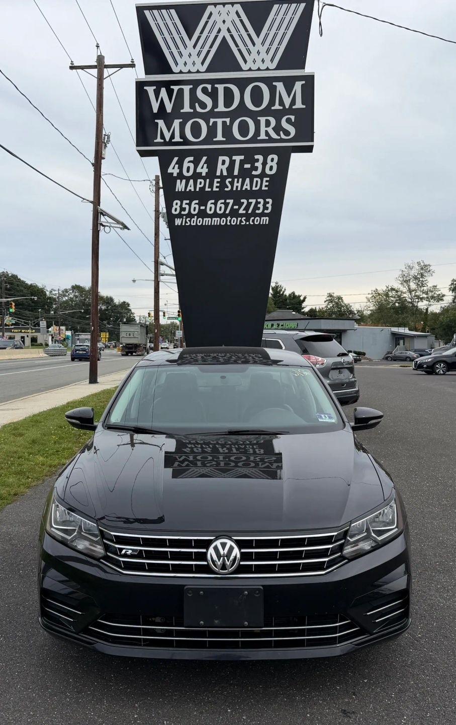 2017 Volkswagen Passat R-Line w/Comfort Pkg Auto