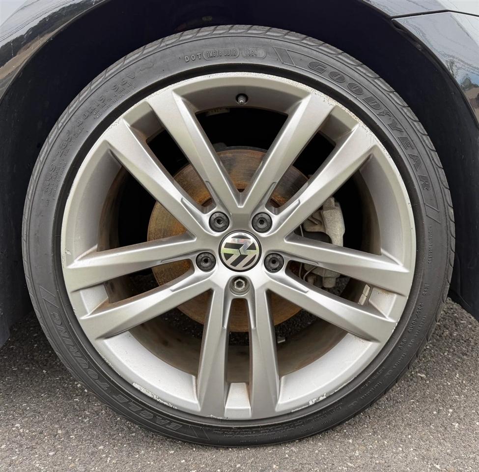 Volkswagen Passat R-Line w/Comfort Pkg Auto 2017
