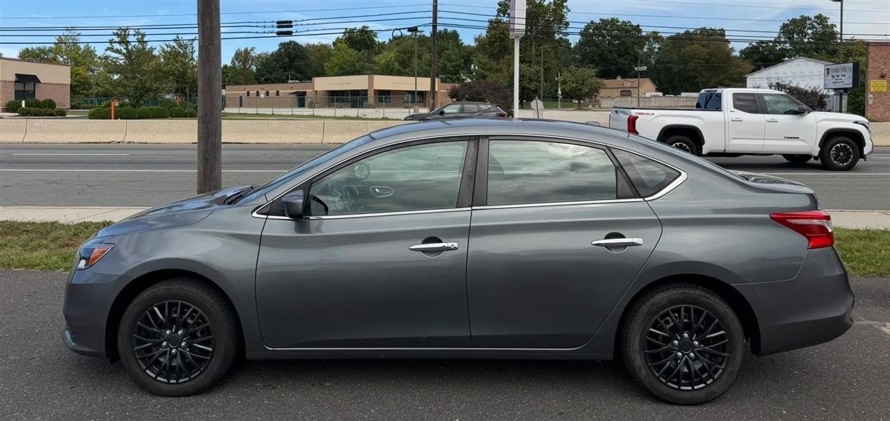 Nissan Sentra SV CVT 2017