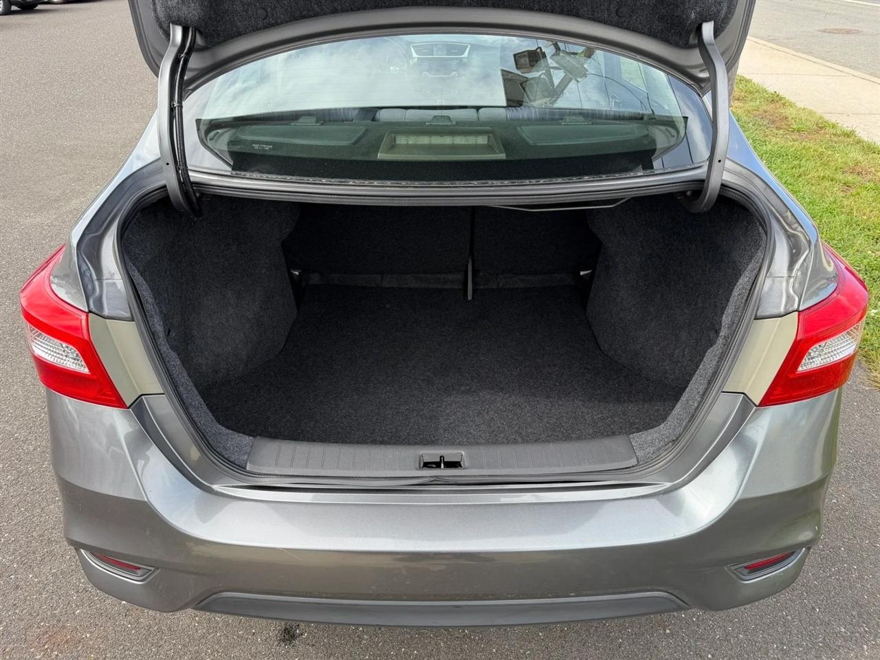 Nissan Sentra SV CVT 2017