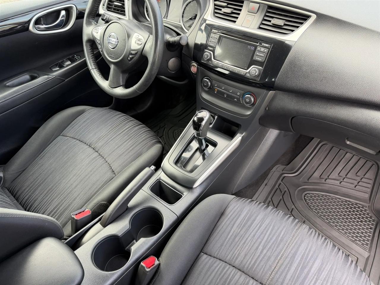 Nissan Sentra SV CVT 2017