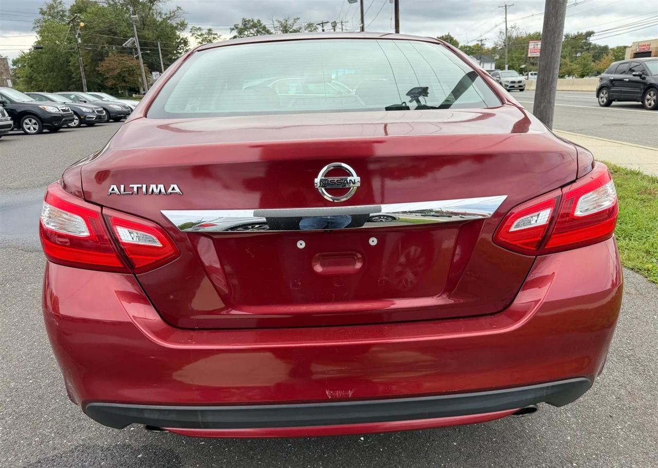 Nissan Altima 4dr Sdn I4 2.5 S 2016