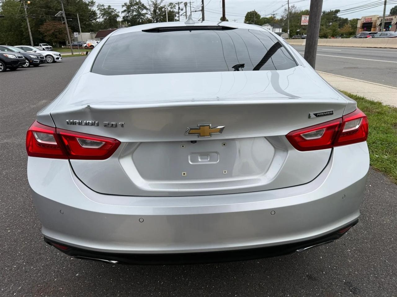 Chevrolet Malibu 4dr Sdn Premier w/2LZ 2017