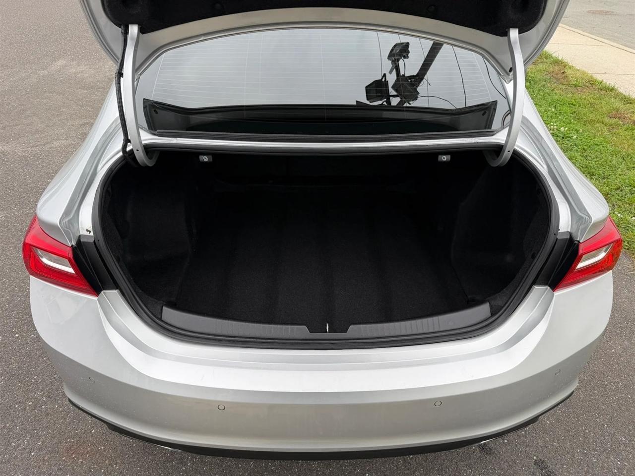 Chevrolet Malibu 4dr Sdn Premier w/2LZ 2017