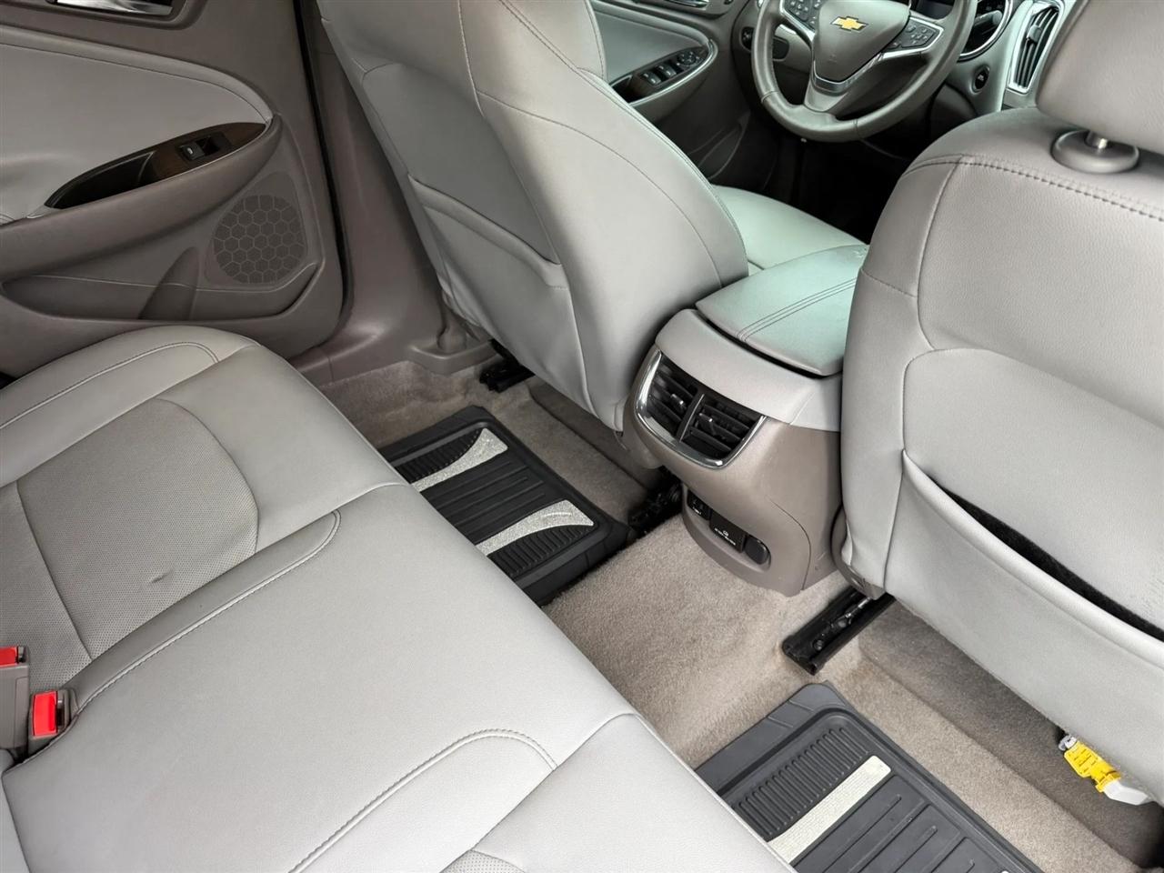 Chevrolet Malibu 4dr Sdn Premier w/2LZ 2017