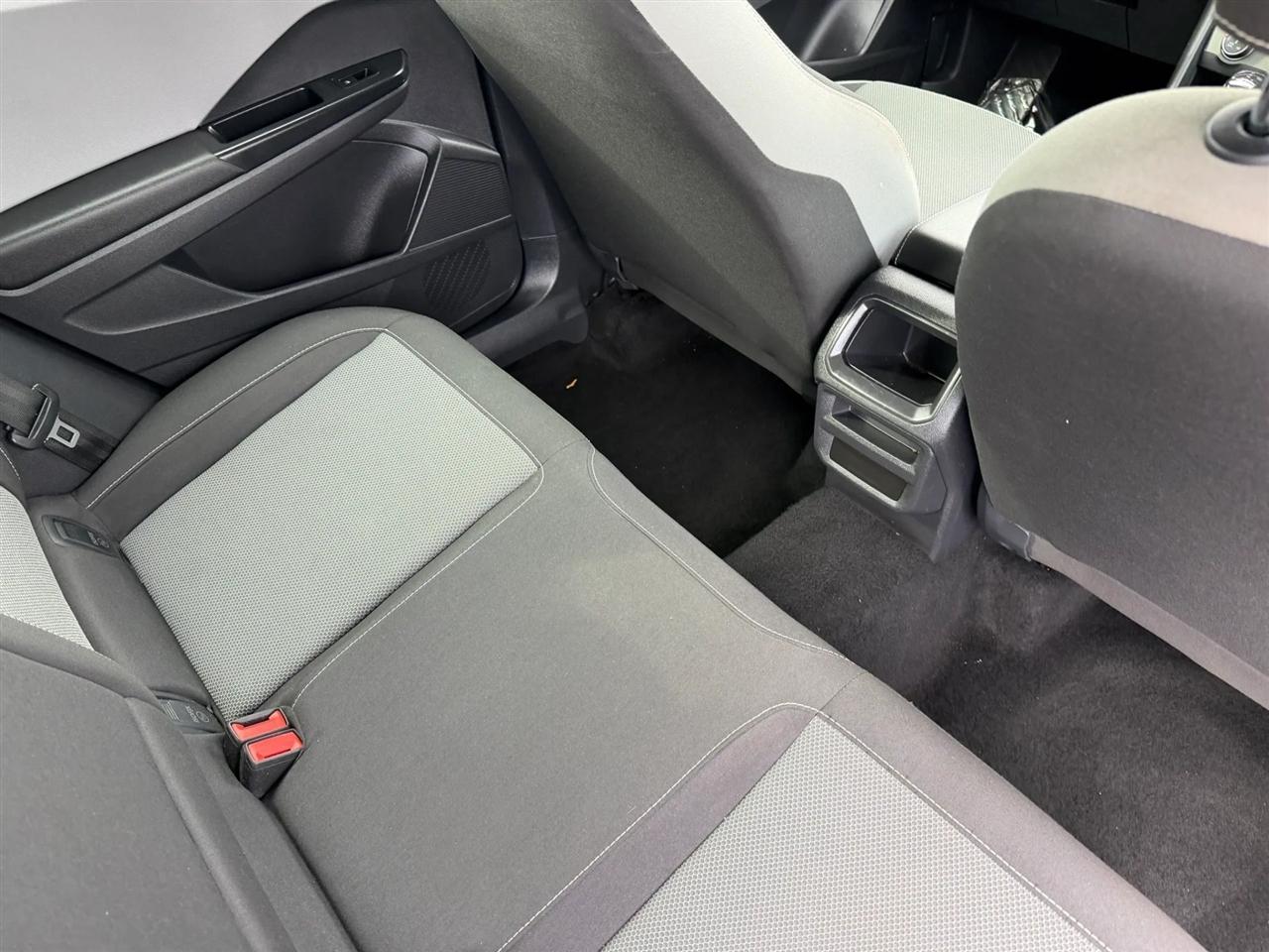 Volkswagen Taos S FWD 2022