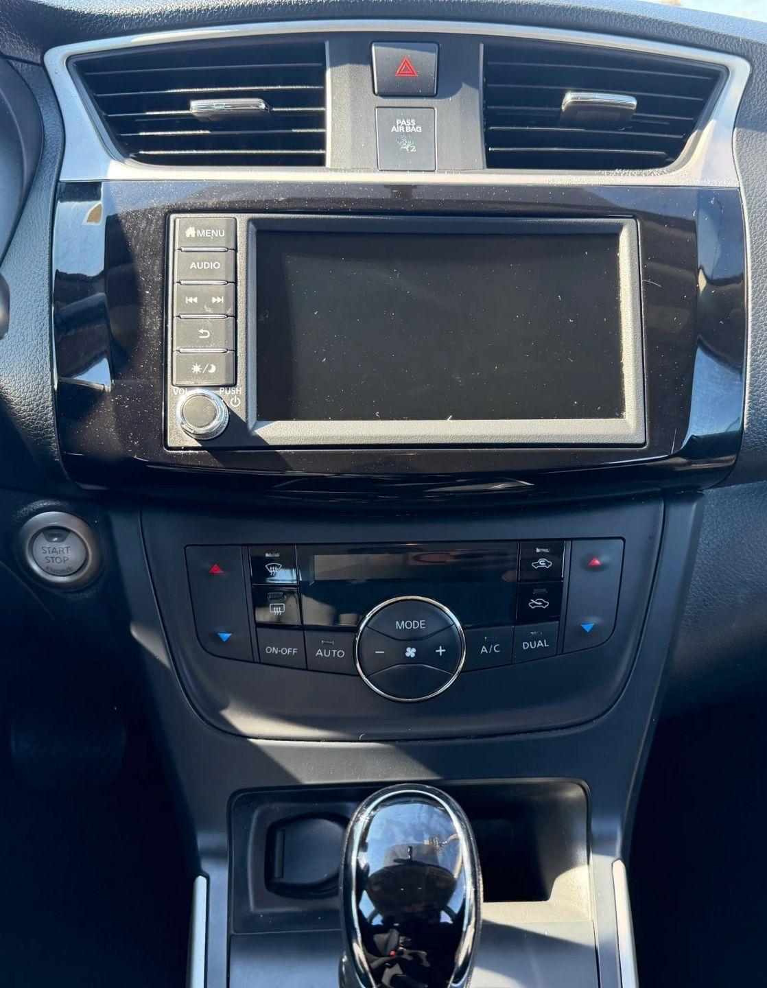 Nissan Sentra SV CVT 2019