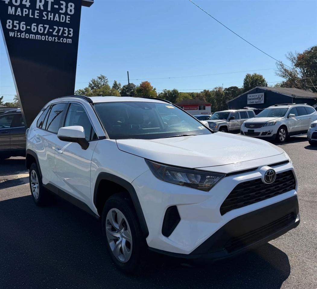 Toyota RAV4 LE AWD (Natl) 2019