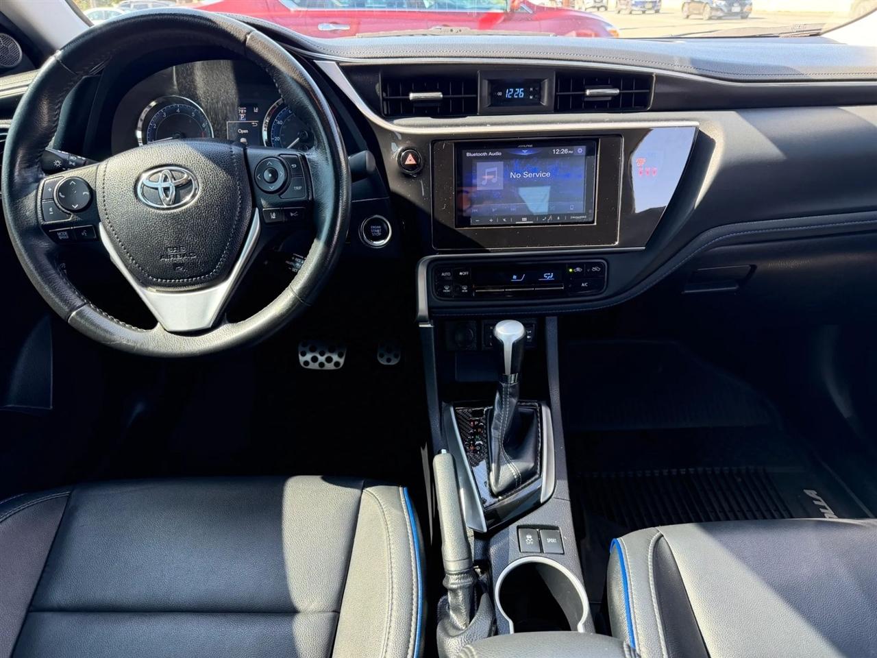 Toyota Corolla XLE CVT (Natl) 2019