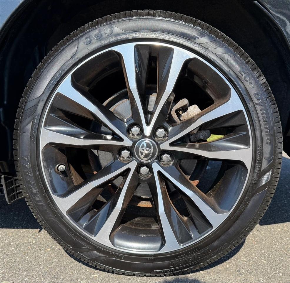 Toyota Corolla XLE CVT (Natl) 2019