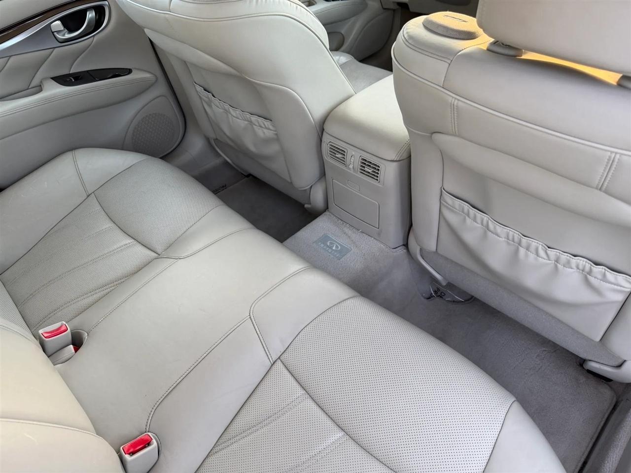 Infiniti M37 4dr Sdn AWD 2012