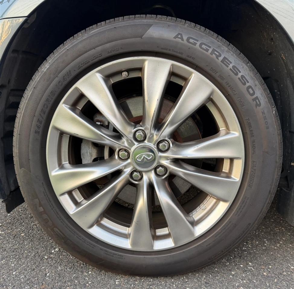 Infiniti M37 4dr Sdn AWD 2012