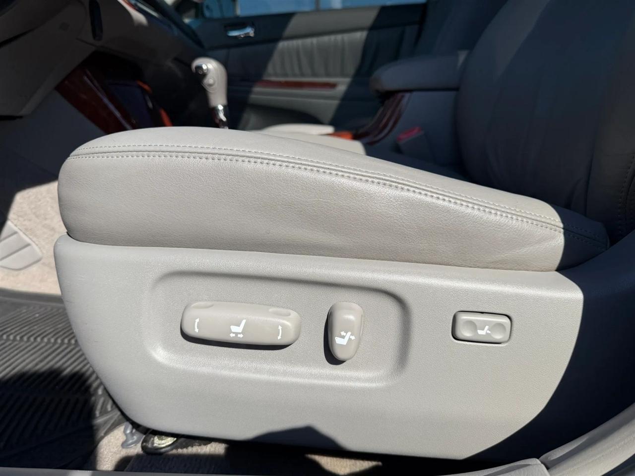 Toyota Camry 4dr Sdn LE V6 Auto (Natl) 2006