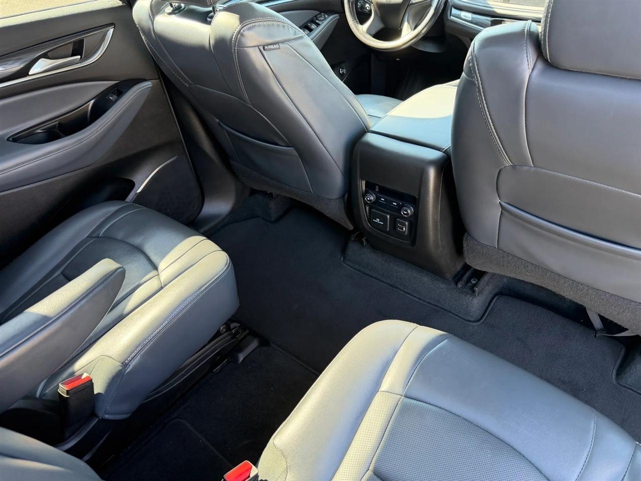 Buick Enclave AWD 4dr Essence 2018