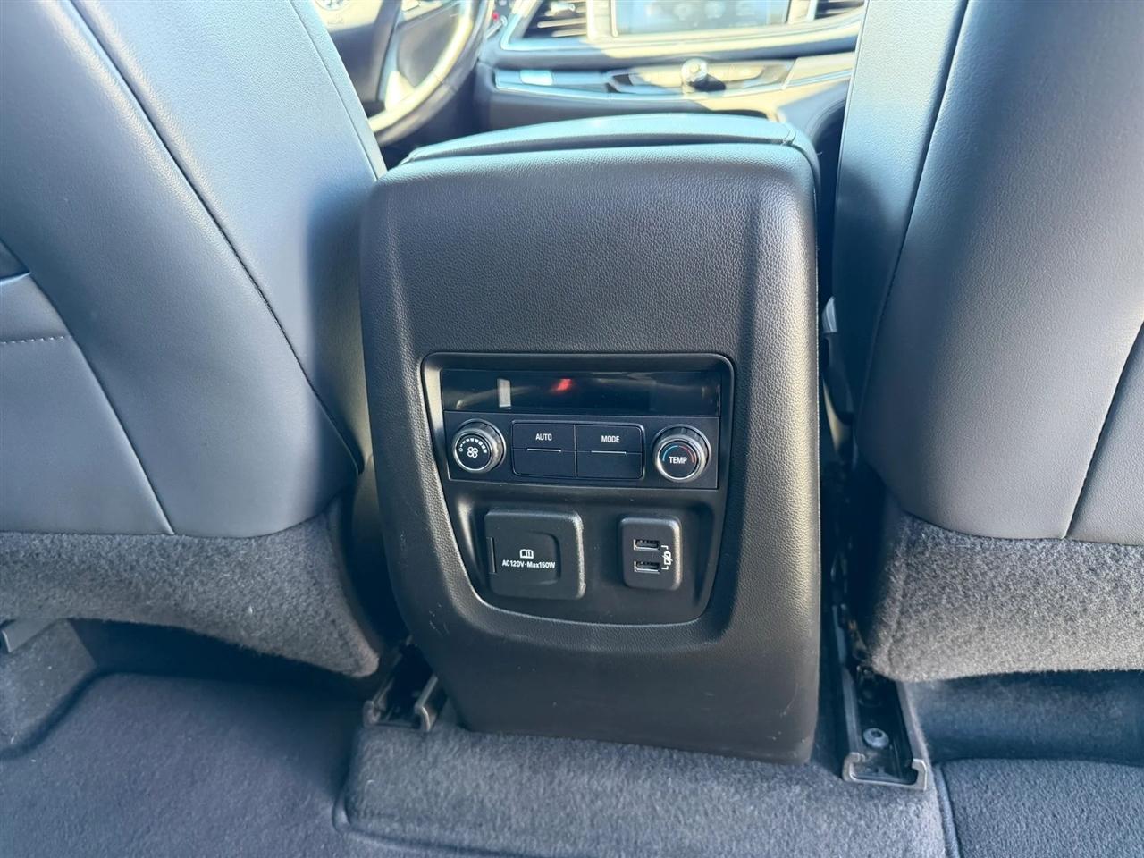 Buick Enclave AWD 4dr Essence 2018