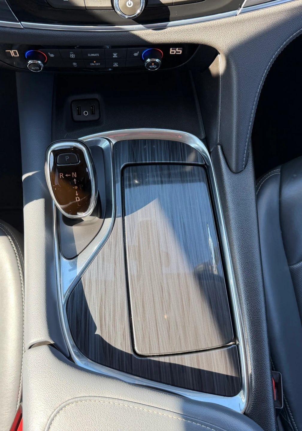 Buick Enclave AWD 4dr Essence 2018