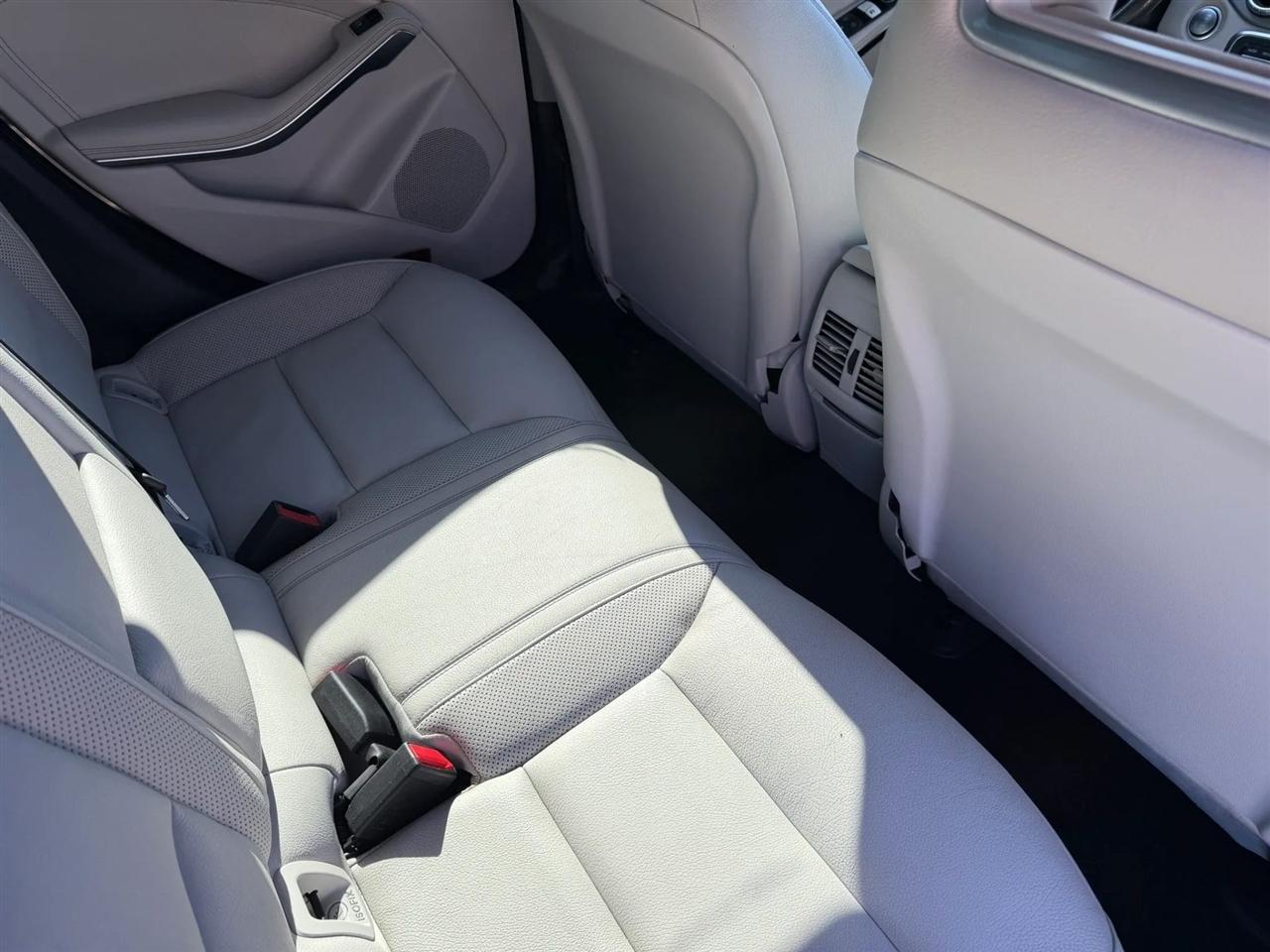 Mercedes-Benz CLA 4dr Sdn AMG CLA 45 4MATIC 2016