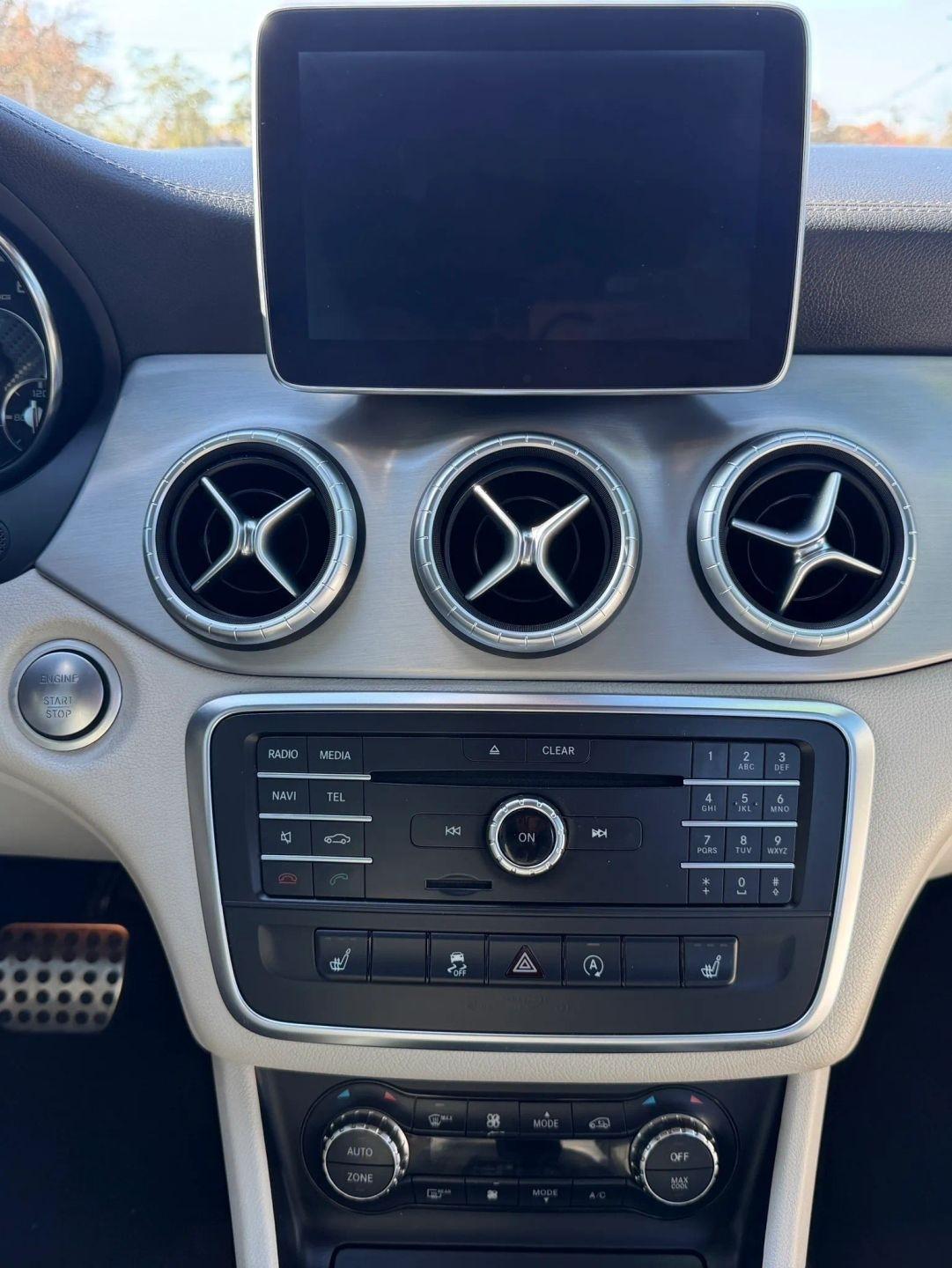 Mercedes-Benz CLA 4dr Sdn AMG CLA 45 4MATIC 2016