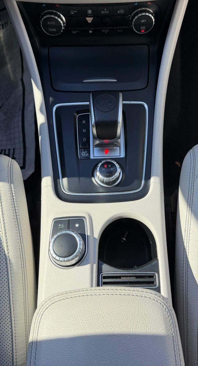 Mercedes-Benz CLA 4dr Sdn AMG CLA 45 4MATIC 2016