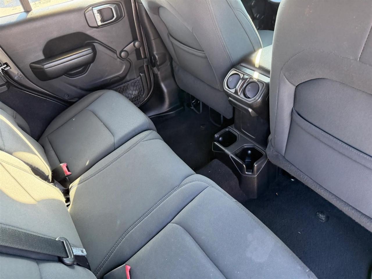 Jeep Wrangler Unlimited Sport 4x4 2019