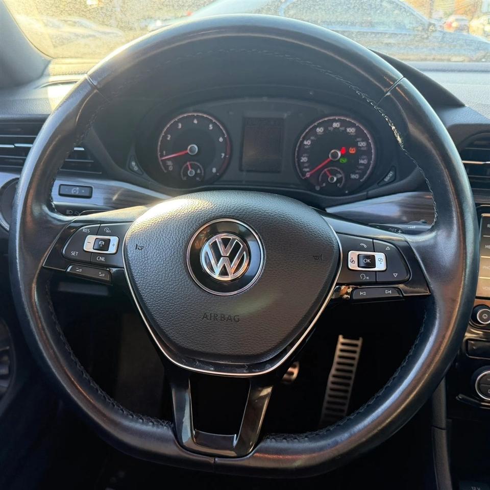 Volkswagen Passat 2.0T R-Line Auto 2021