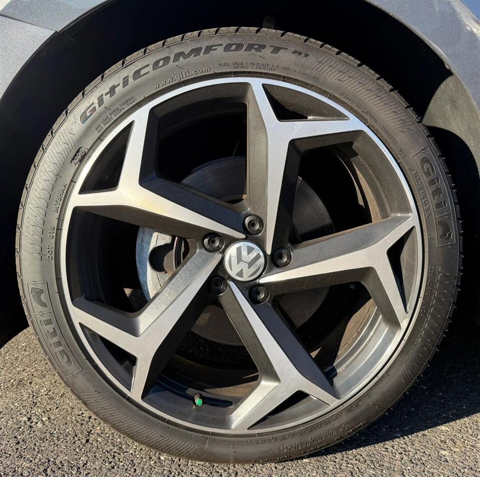 Volkswagen Passat 2.0T R-Line Auto 2021