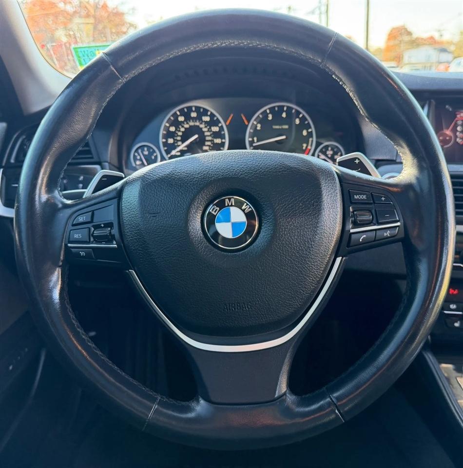 BMW 5 Series 4dr Sdn 535i xDrive AWD 2016