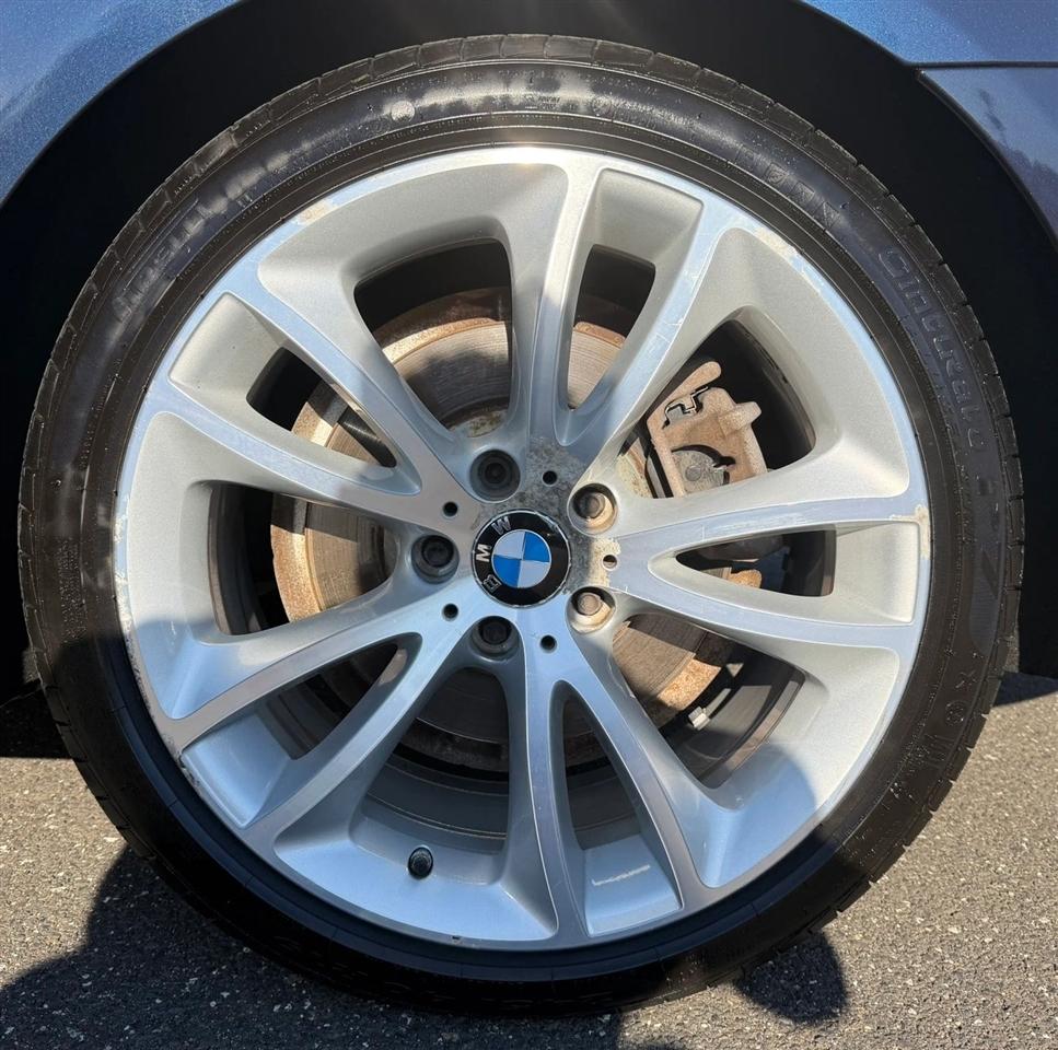 BMW 5 Series 4dr Sdn 535i xDrive AWD 2016