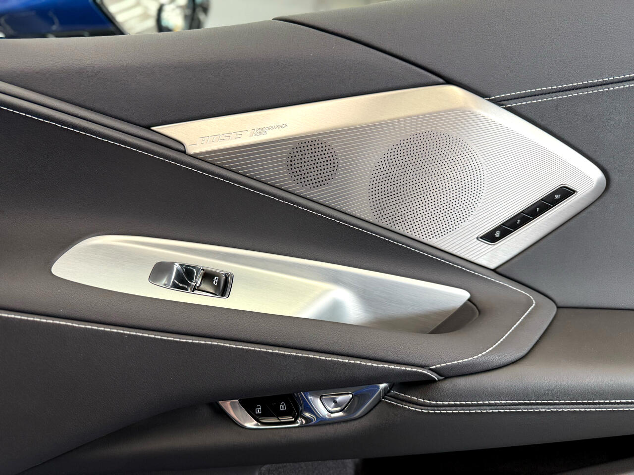 2020 Chevrolet Corvette Stingray 2LT photo 9