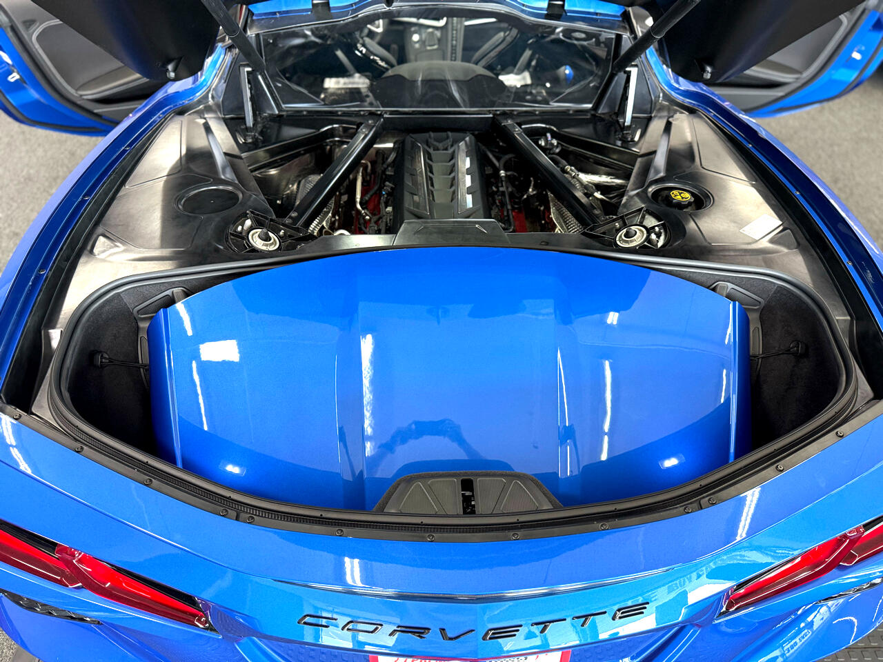 2020 Chevrolet Corvette Stingray 2LT photo 17