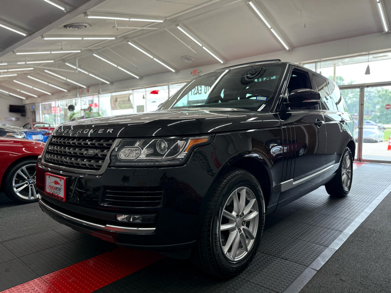 2017 Land Rover Range Rover Base photo 18