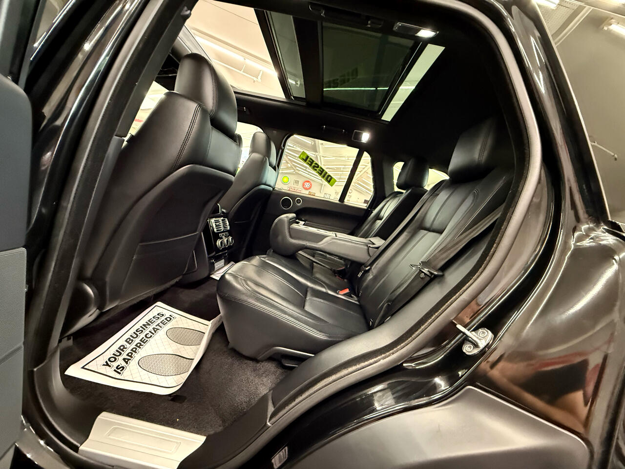 2017 Land Rover Range Rover Base photo 24
