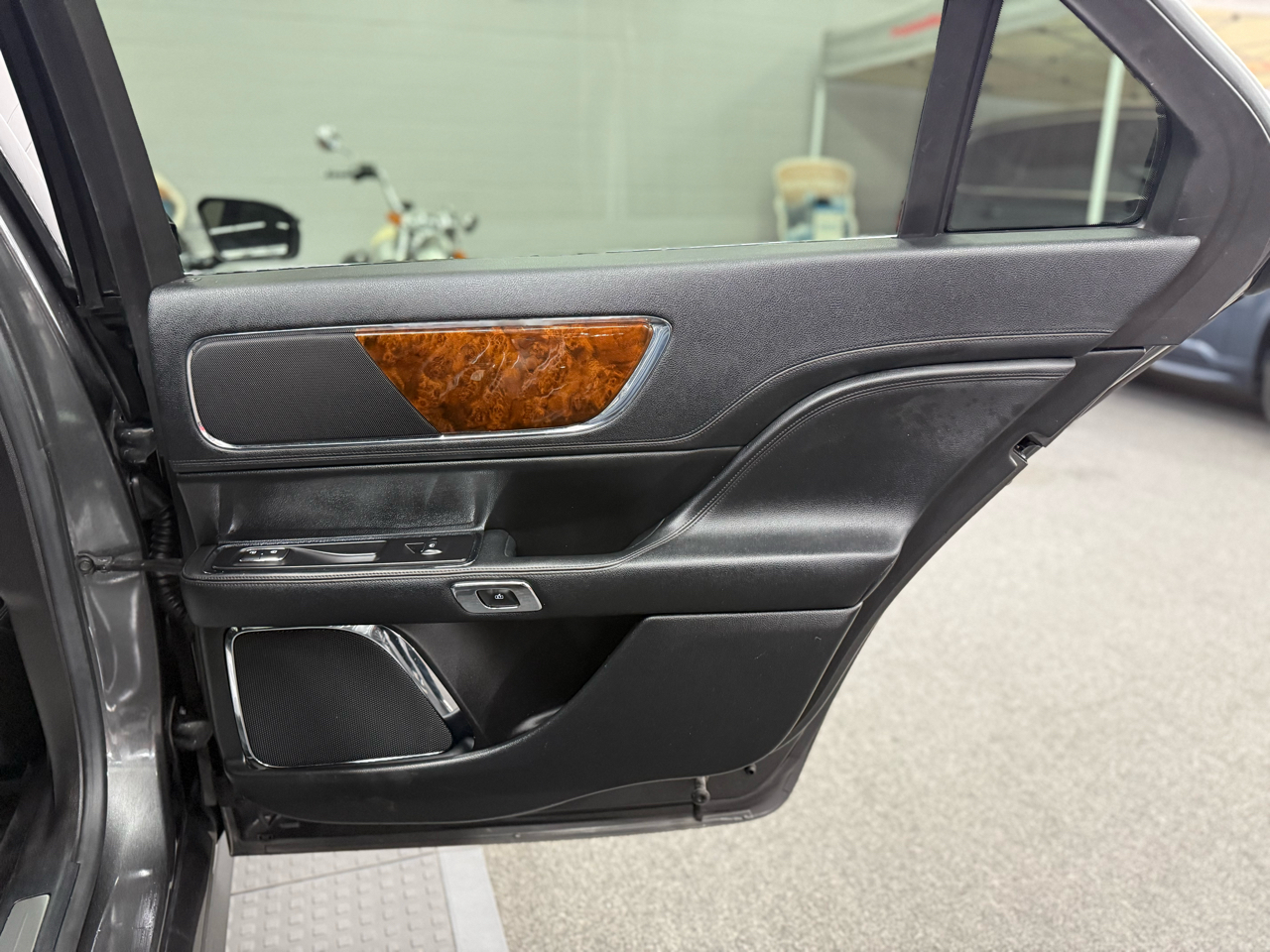 Lincoln Continental Select 2017 Lincoln Continental Select 2017