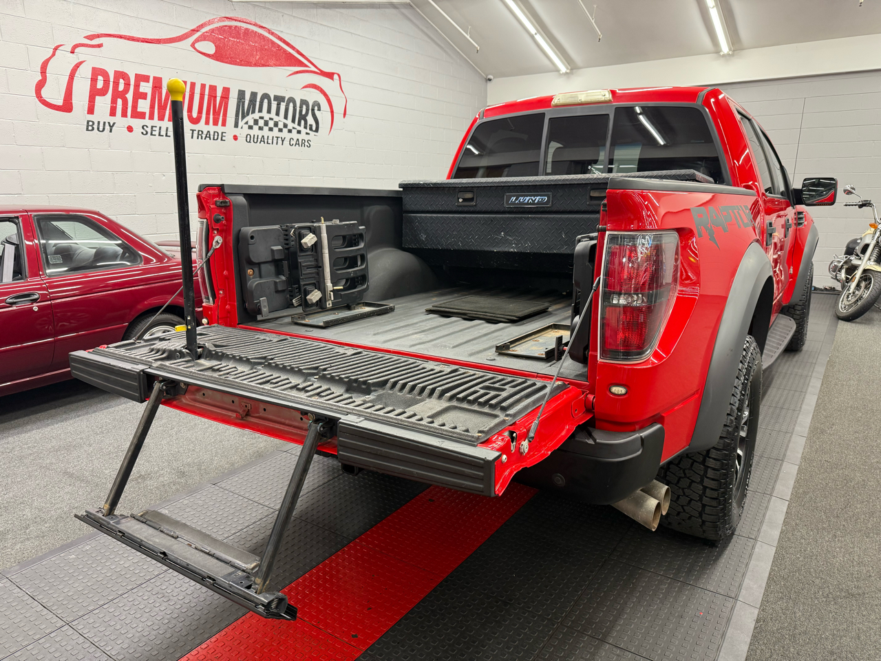 Ford F-150 SVT Raptor 2013 Ford F-150 SVT Raptor 2013