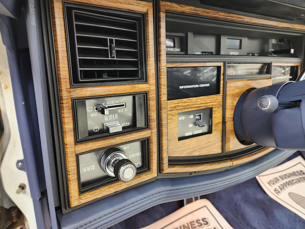 Cadillac Eldorado Biarritz 1984