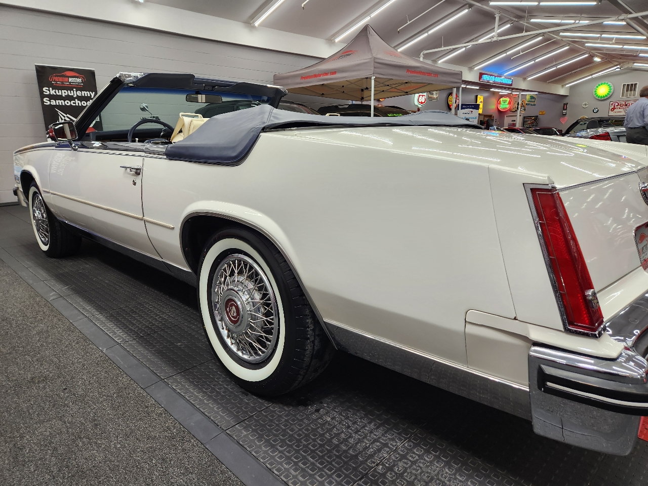 Cadillac Eldorado Biarritz 1984