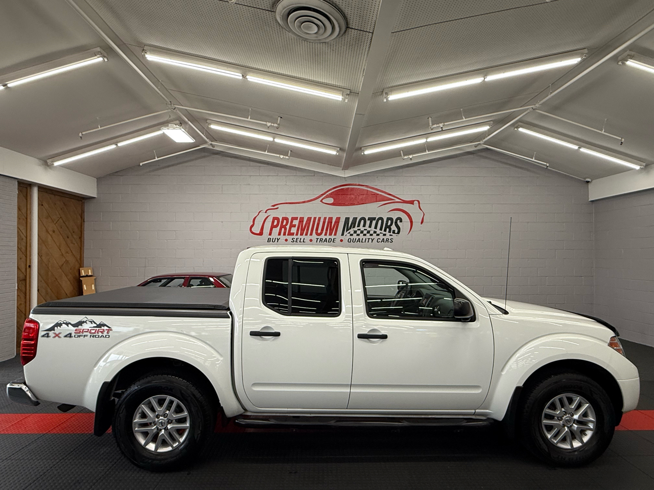 2018 Nissan Frontier SV's photo