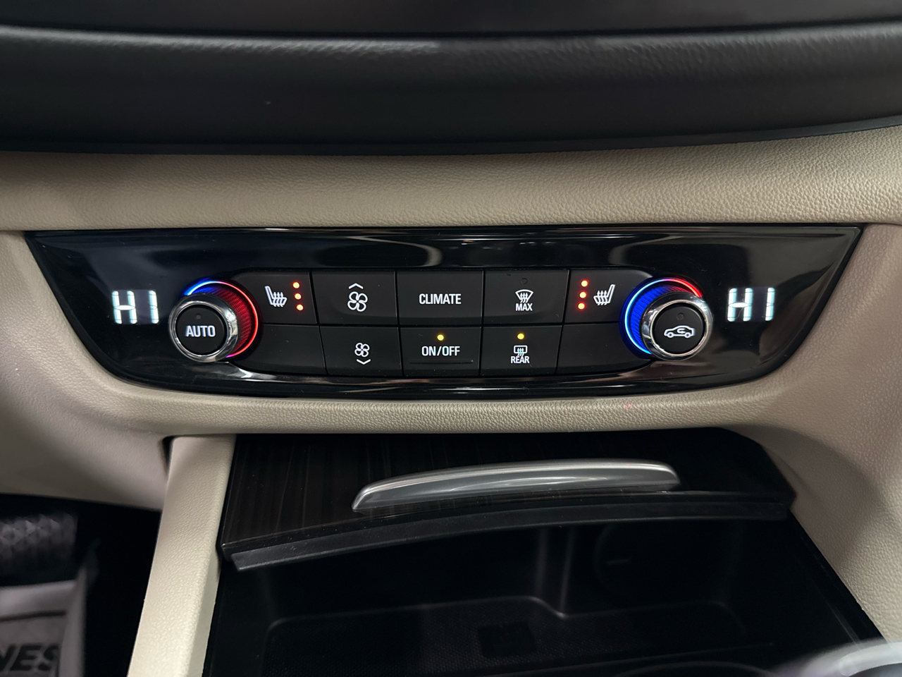 Buick Regal TourX Essence 2018