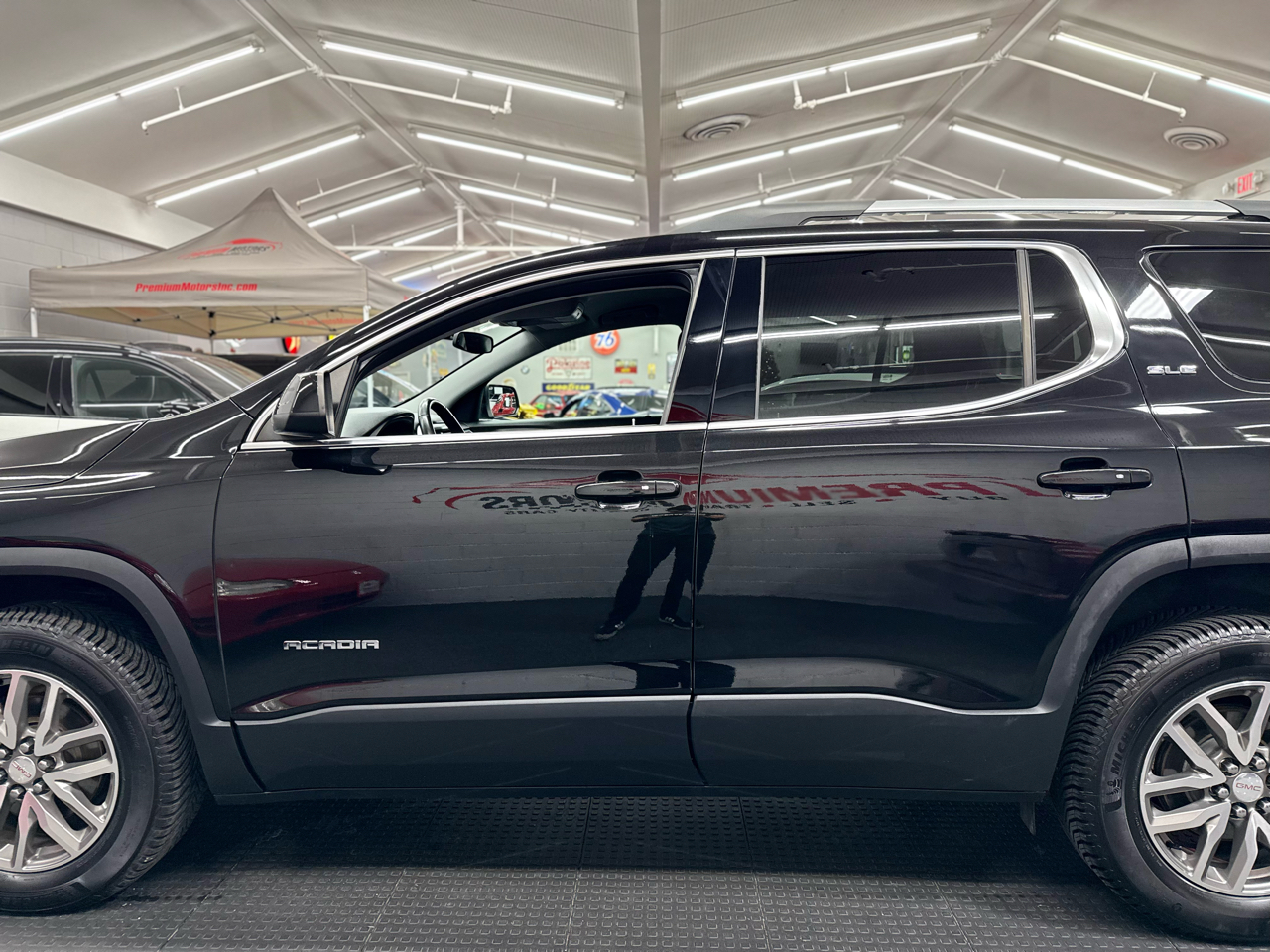 GMC Acadia SLE 2019