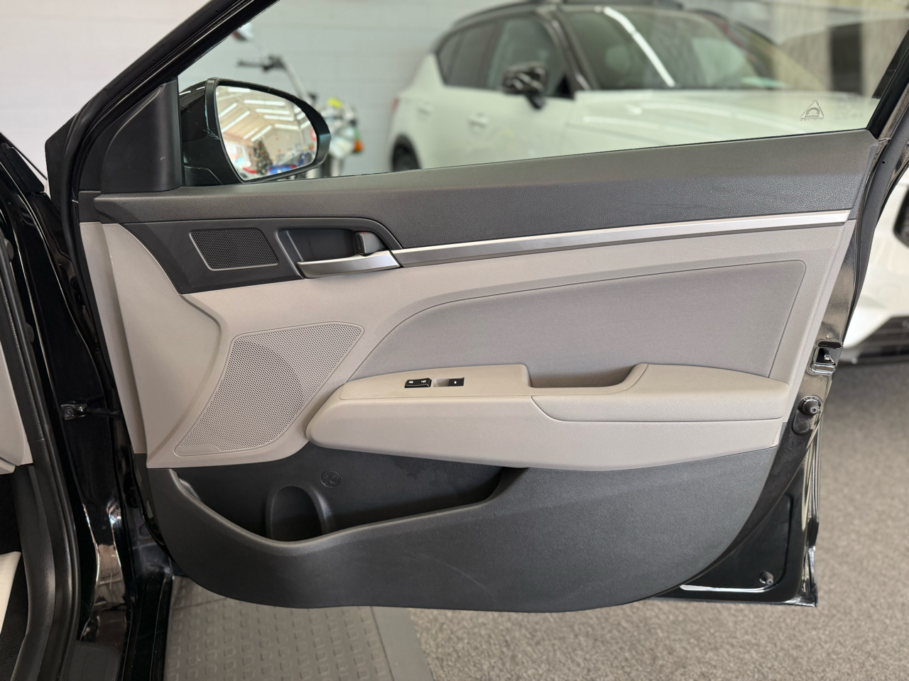 Hyundai Elantra SEL 2019