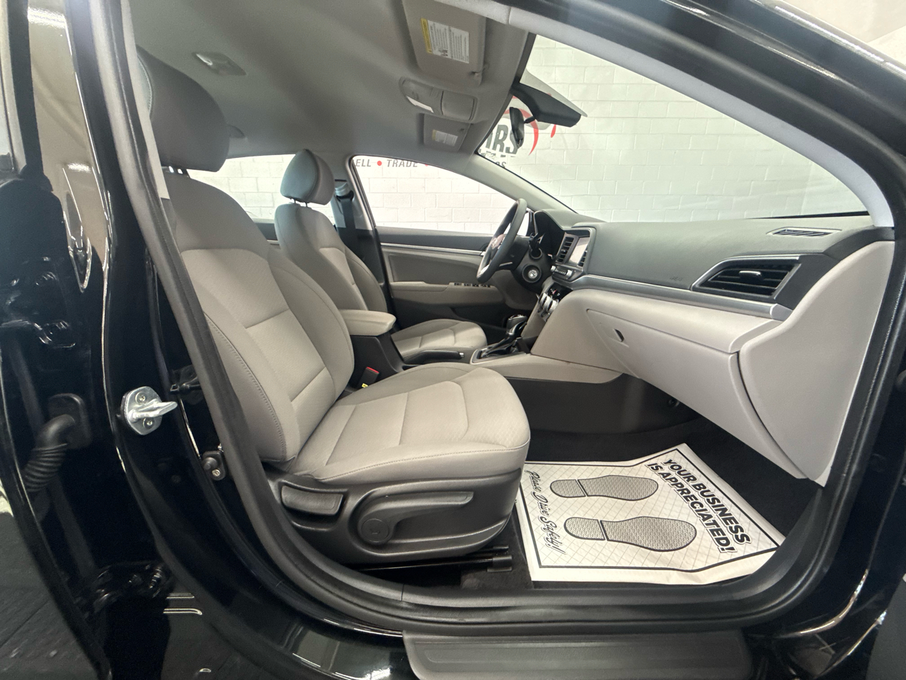 Hyundai Elantra SEL 2019