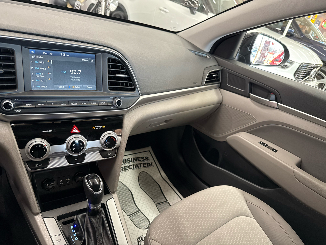 Hyundai Elantra SEL 2019