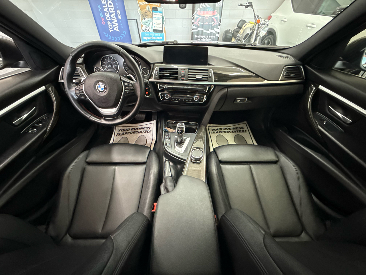 BMW 3-Series  2017